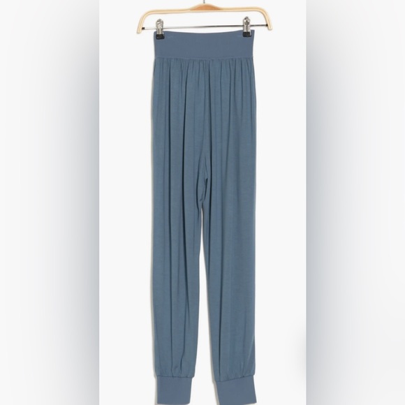 Theory joggers - Picture 3 of 4